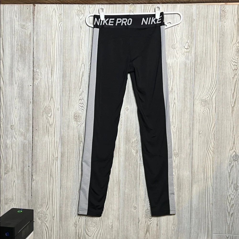 Nike youth pro